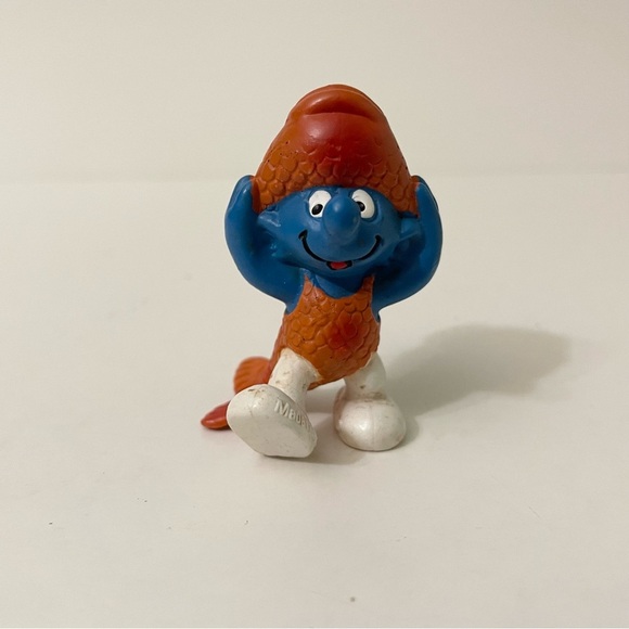 Schleich Peyo Smurf Pisces Zodiac Figurine PVC Fish Figure - Picture 1 of 12